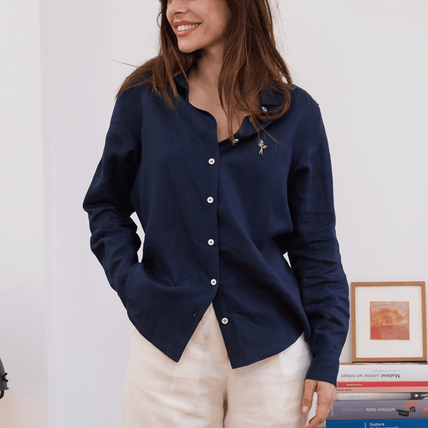 Chemise lin bleu femme sale