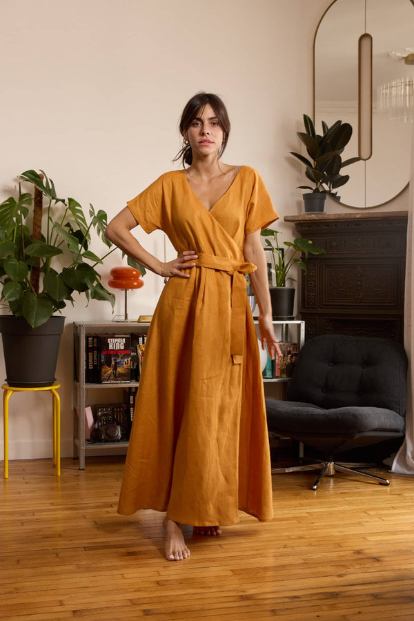 Robe en lin ocre