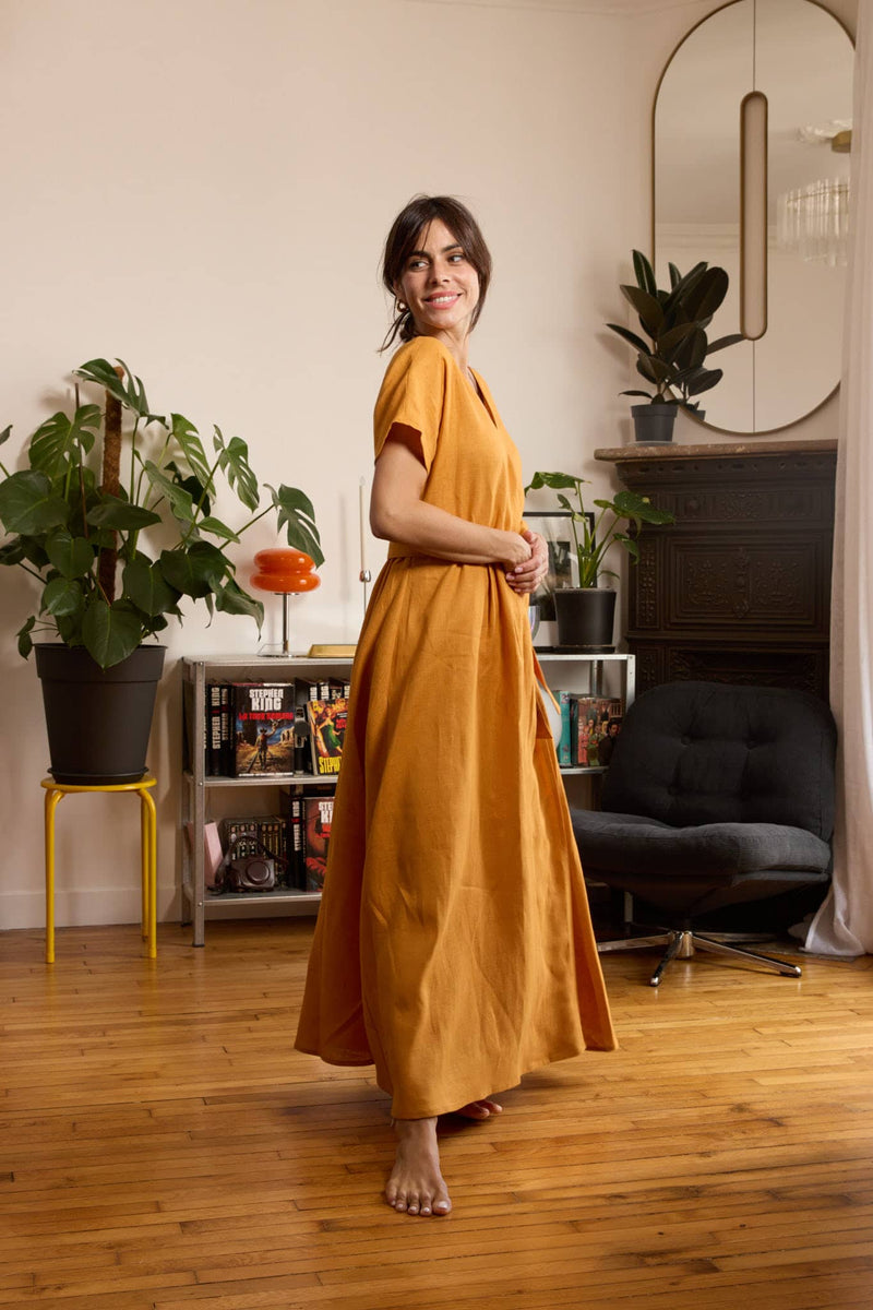 Robe en lin ocre